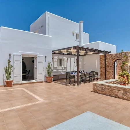 In Paros, Fantastic Waterfront Páros