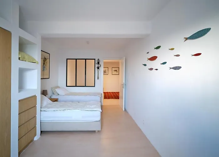 In Paros, Fantastic Waterfront Villa Páros