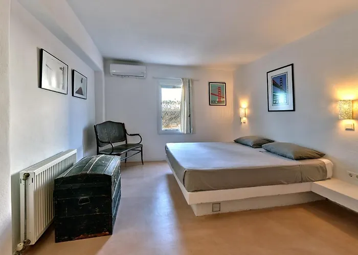 In Paros, Fantastic Waterfront Villa *